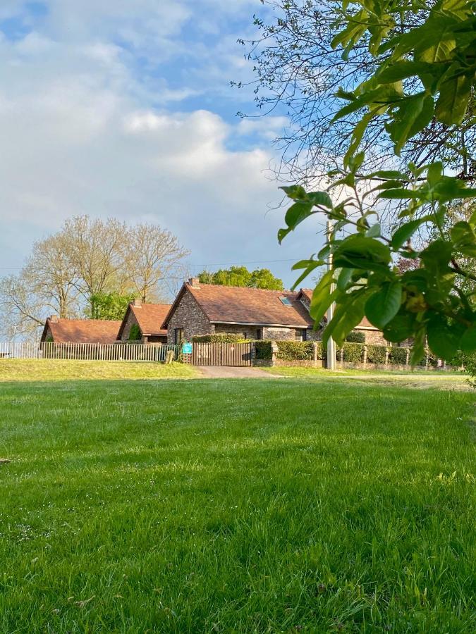 Les Cottages D'Orient Gite Boutique Mesnil-Saint-Père Екстериор снимка