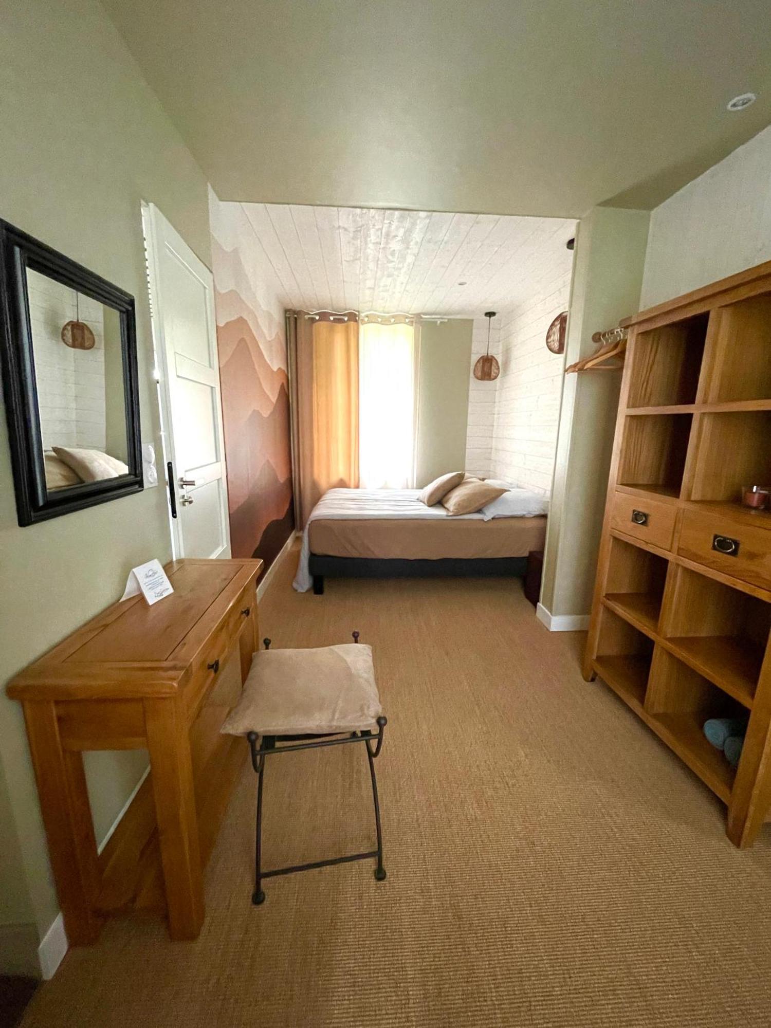 Les Cottages D'Orient Gite Boutique Mesnil-Saint-Père Екстериор снимка